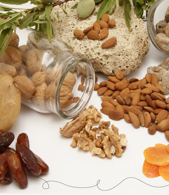 Nüsse und Trockenfrüchte / Frutos y Frutas Secas